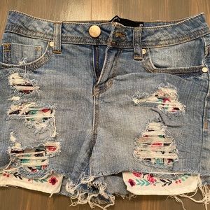 floral patch  jean shorts